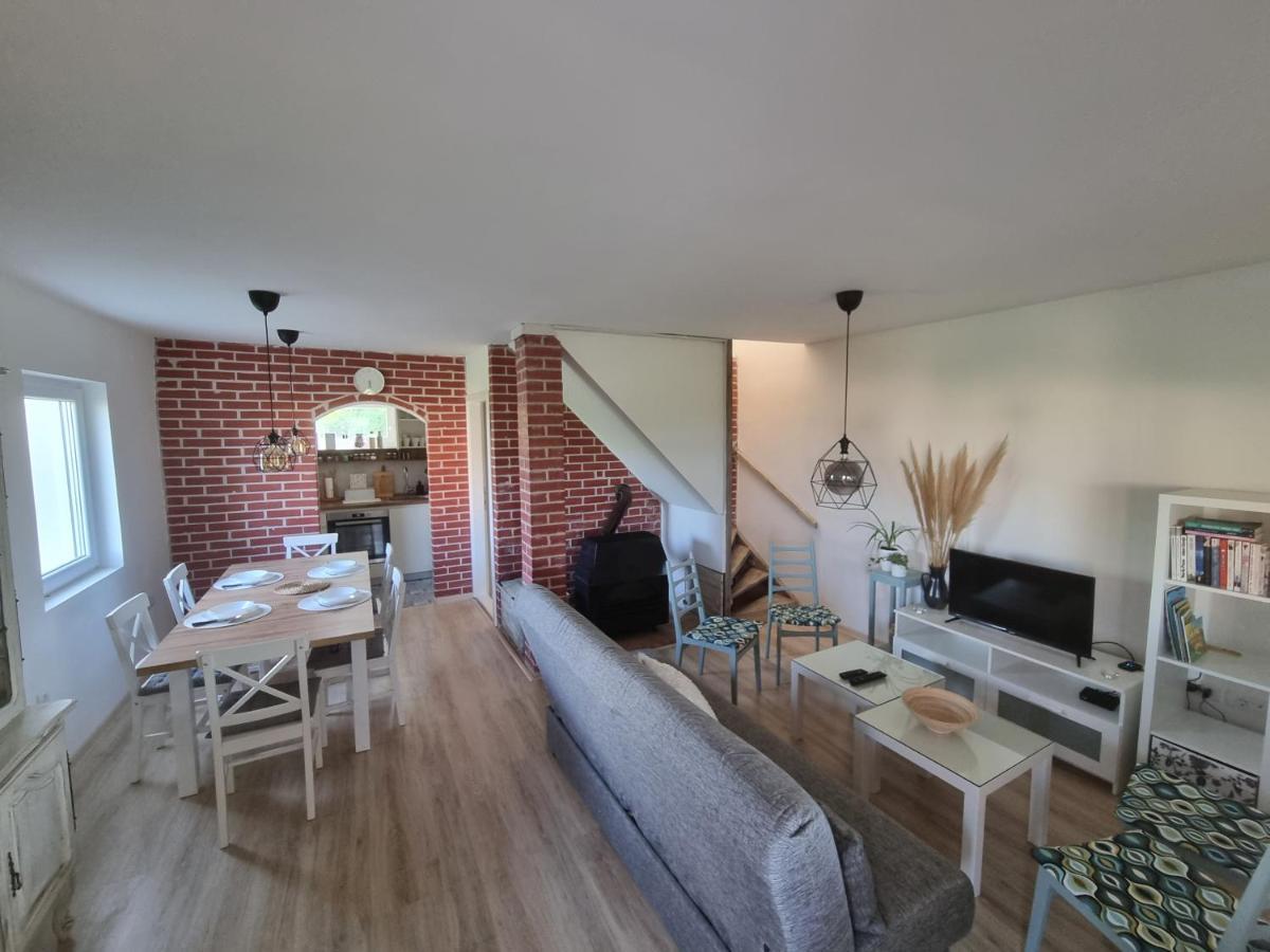 Villa Hoopovo House Fruska Gora Irig Exterior foto